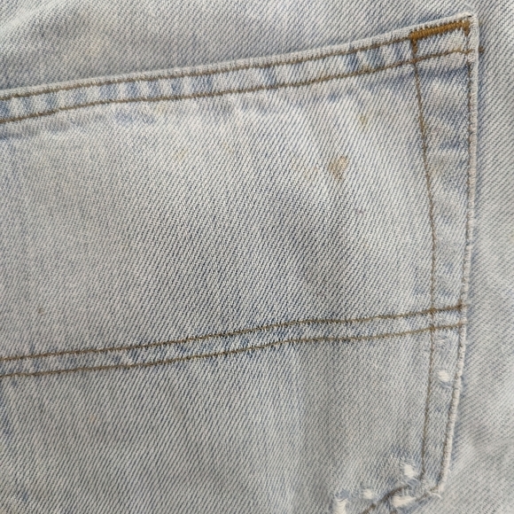 Tommy Hilfiger vintage distressed jean denim shorts for men 34 x 30 - Picture 11 of 11